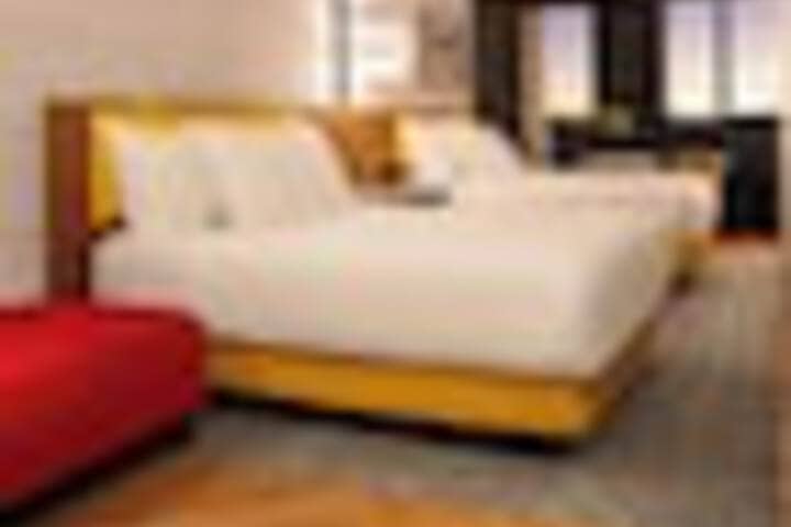Room 20 of 192