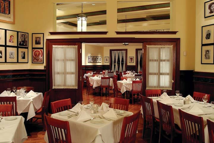 Dining 153 of 192