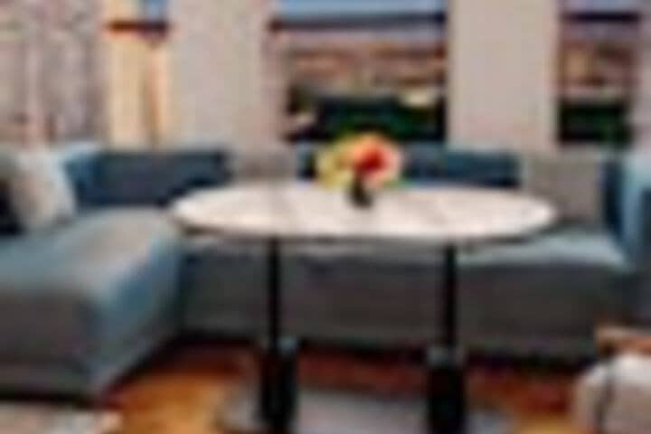 Room 44 of 192