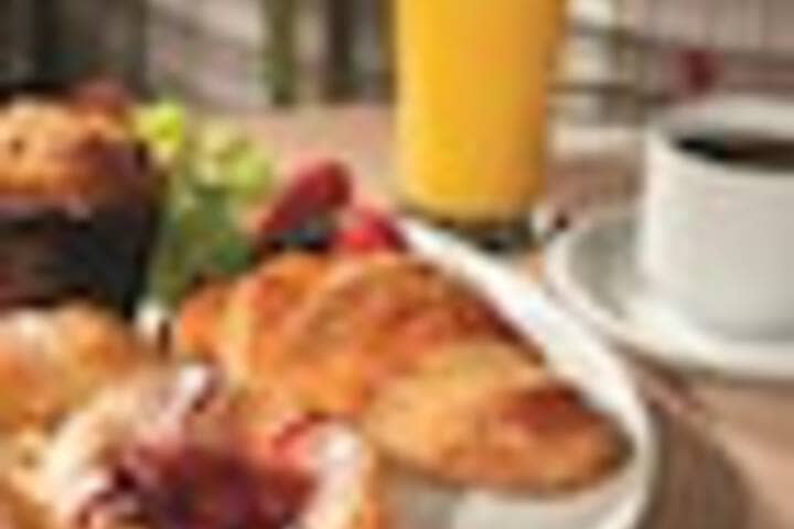 Breakfast/Coffee Service 164 of 192