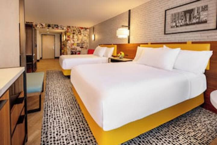 Room 37 of 192
